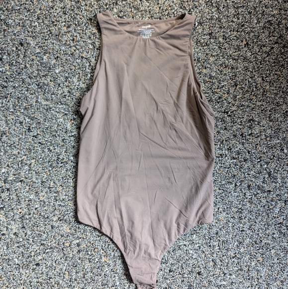 SKIMS Fits Everybody Tan Bodysuit - Picture 1 of 2